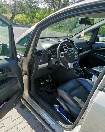 Opel Zafira cena 15900 przebieg: 33918, rok produkcji 2005 z Wrocław małe 37